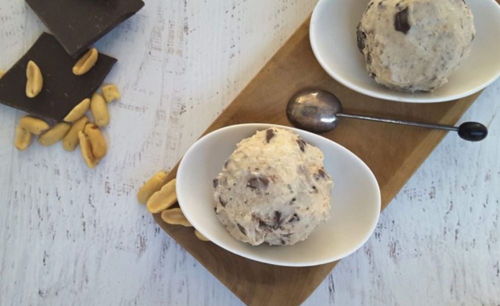 LOW CARB PEANUT BUTTER CHOC CHIP ICE CREAM RECIPE